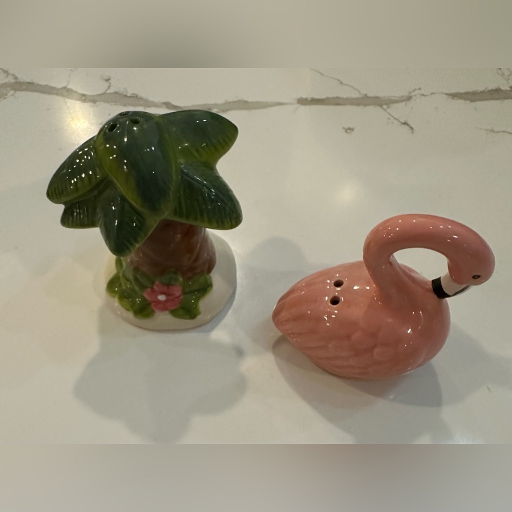 Vintage flamingo and palm tree salt and pepper shaker set ceramic